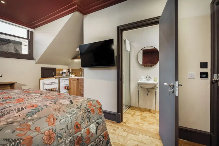 Bonnie Hotel - Haymarket, Edinburgh - Edinburgh