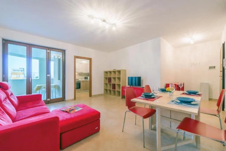 2 Bedrooms Apartment