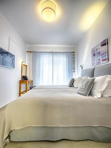 1 Bedroom Apartment with balcony