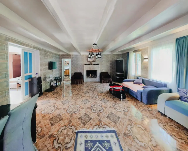 Iveri House