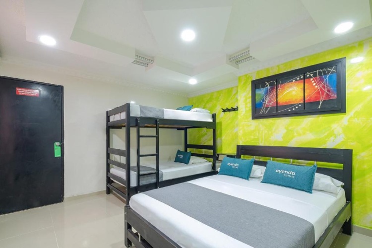 Standard Quadruple room