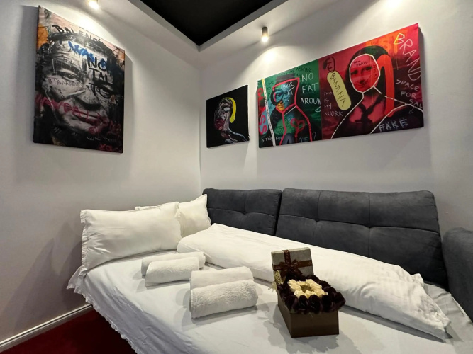 Anna Lux Apartment