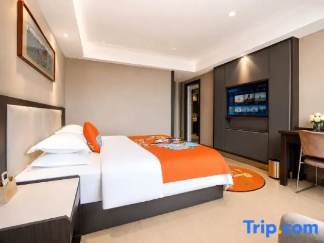Grand Family Suite with city view