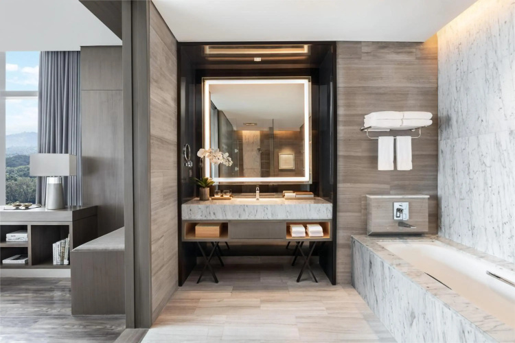 Clark Marriott Hotel