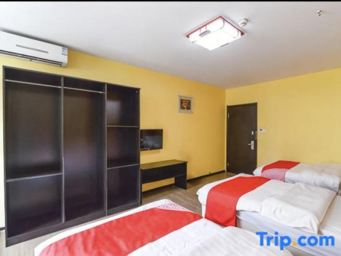 Standard Triple room
