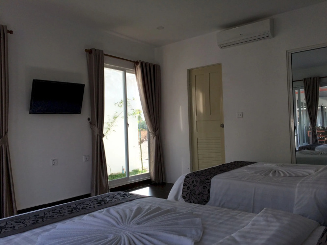 Sea Breeze Resort