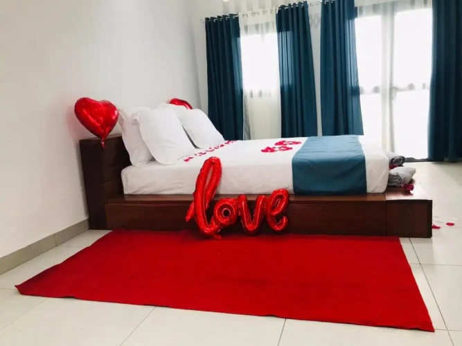 2 Bedrooms Apartment