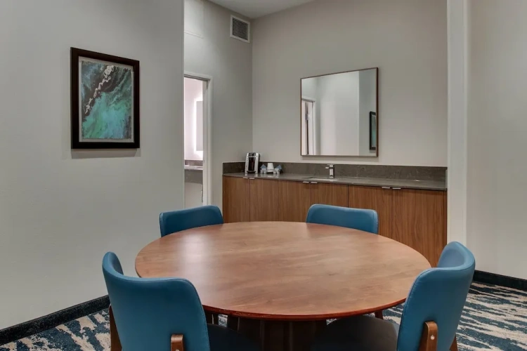 1 Bedroom Suite