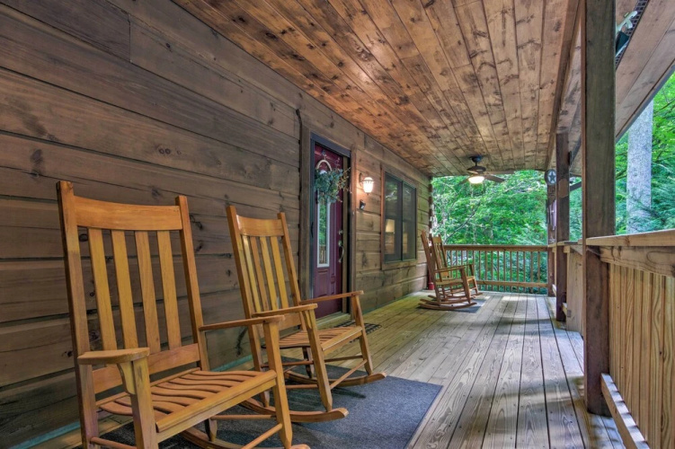 Charming Mtn Cabin 2 Mi From Downtown Boone!