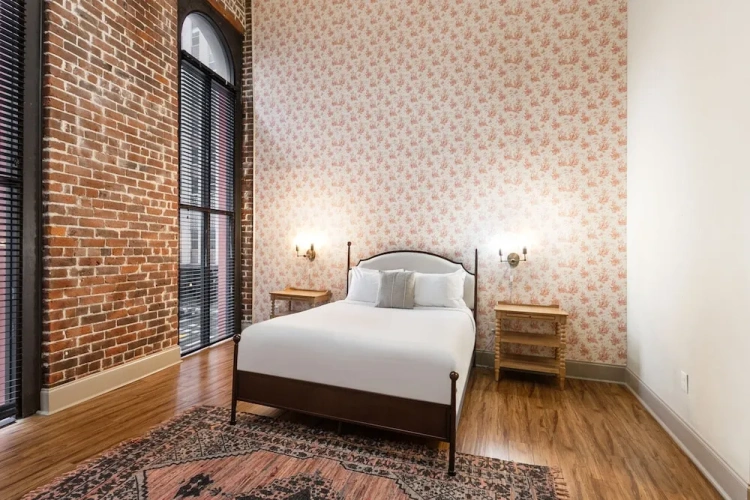 Luxury Double Suite with city view