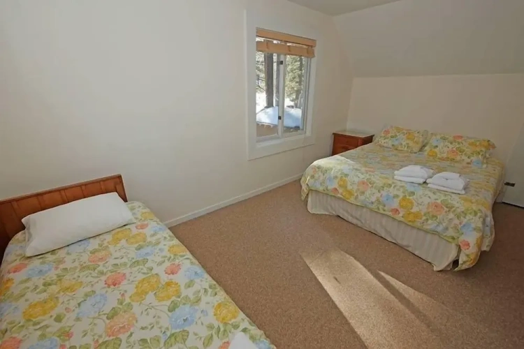 5 Bedrooms Standard room