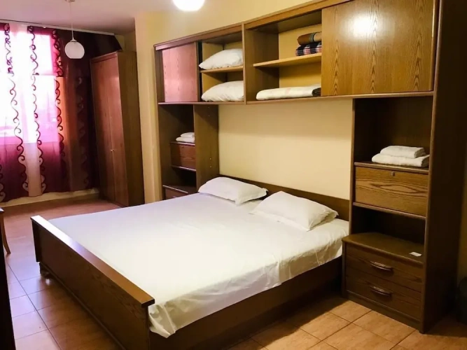 2 Bedrooms Bed in Dorm with city view