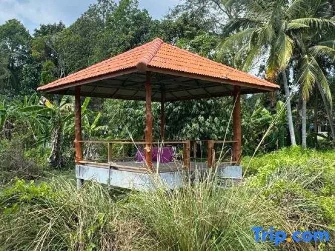 Om Garden North