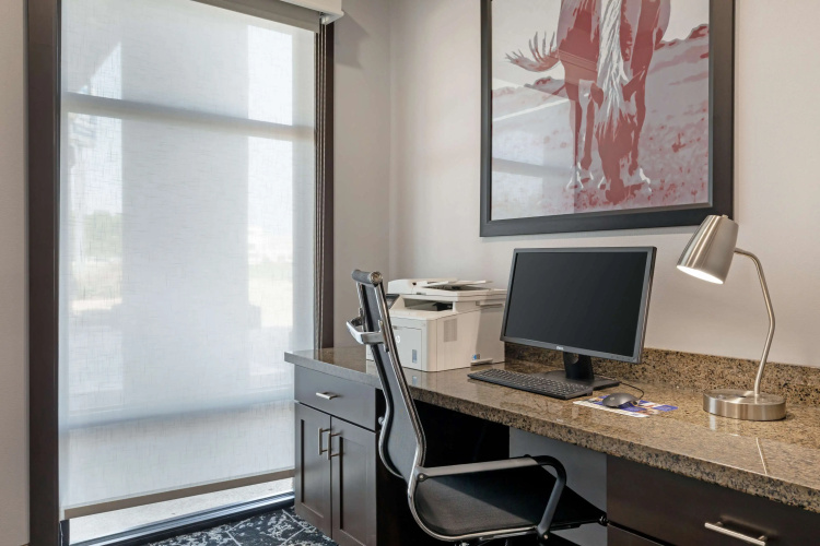 Best Western Carthage Inn & Suites