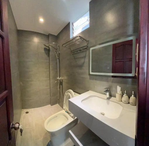 Đức Quân Homestay