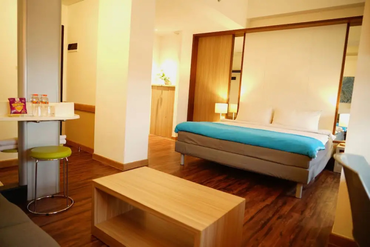 Ibis Budget Surabaya HR Muhammad