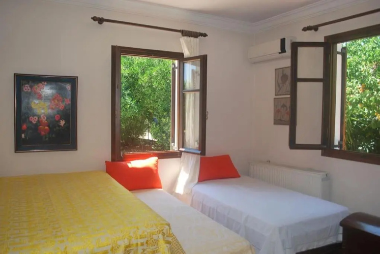 Quiet and Luxurius