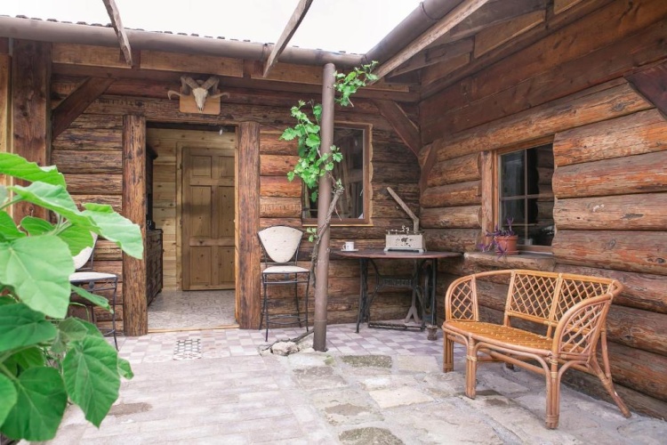 Quadruple Bungalow