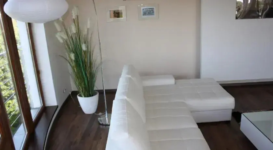 Almera Apartament