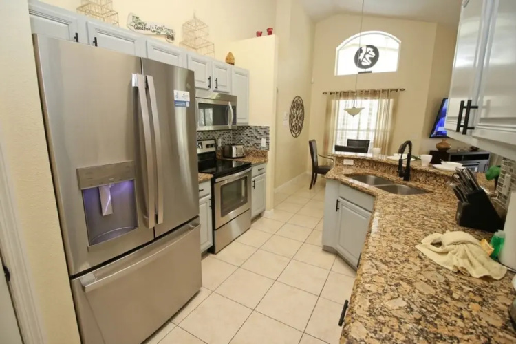 Gorgeous 4 Bed Home In Gated Community