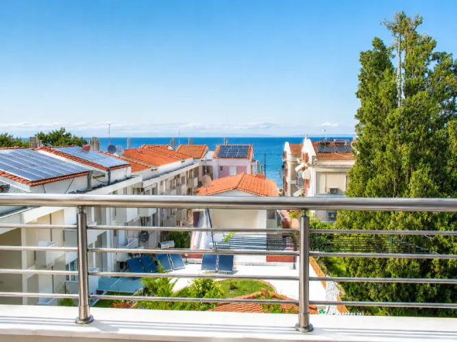 Studio with balcony and with sea view