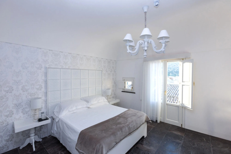 Palazzo Conti Camere & Suites