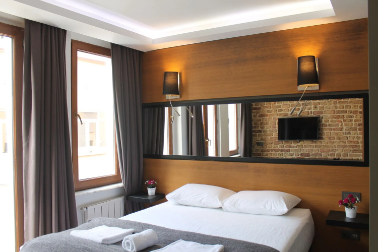 Xenia Hotel