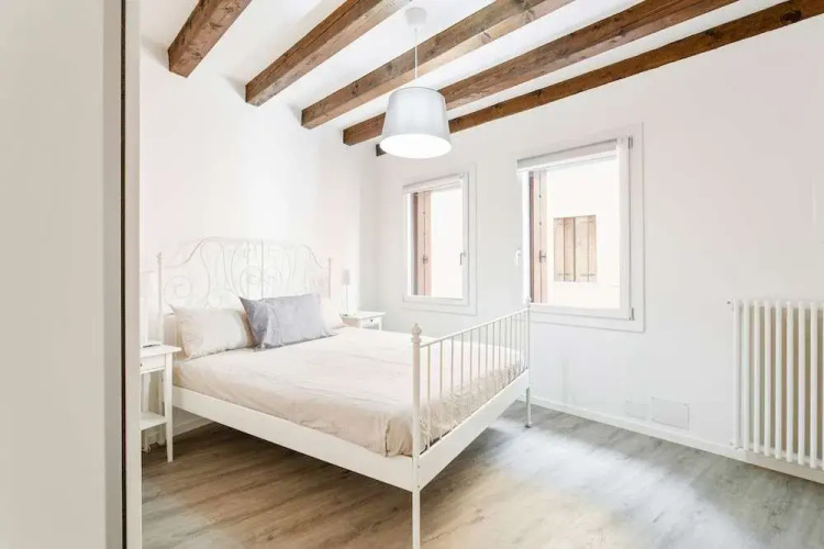 Civico 34 Central Flat