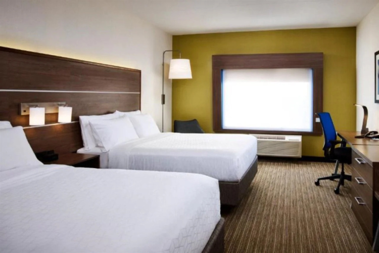 Holiday Inn Express Sarnia - Point Edward by IHG