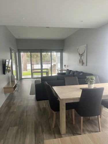 2 Bedrooms Quadruple Apartment