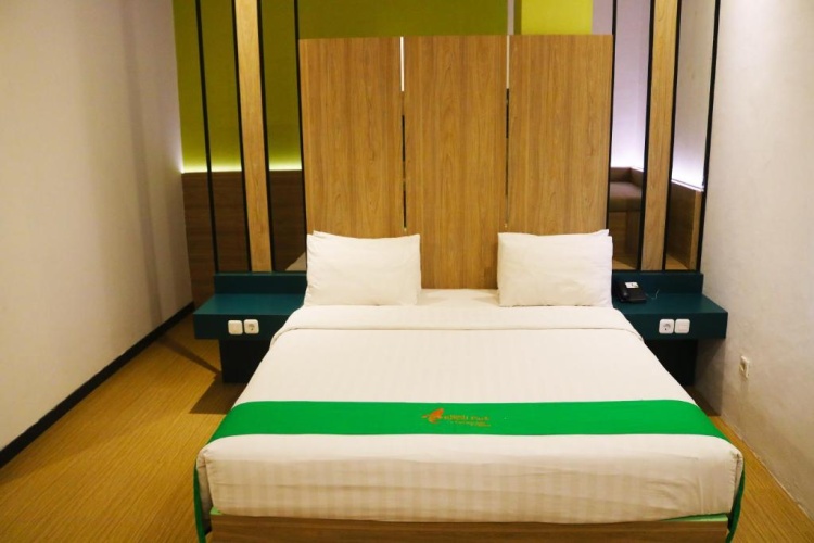 Quadruple Suite