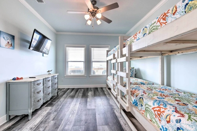 6 Bedrooms Cottage