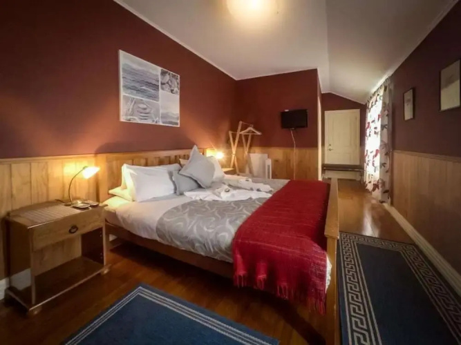 Stony River Hotel