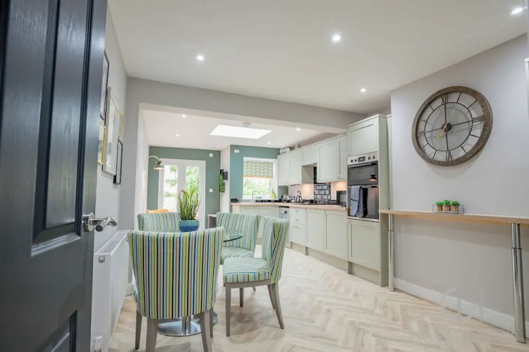 Host Stay Lower Chestnut House