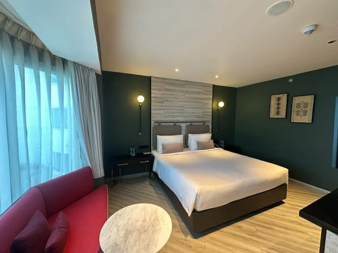 Deluxe Suite