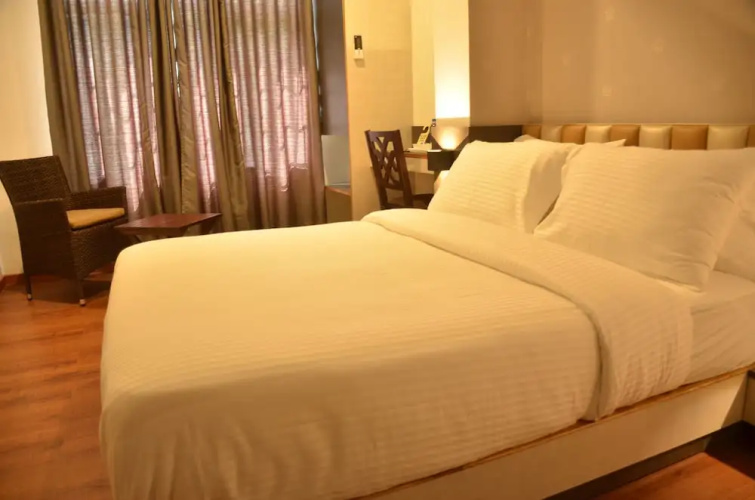 Hotel Aura