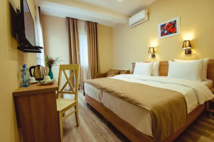 Bliss Hotel