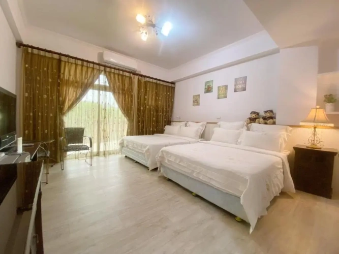 Deluxe Quadruple room