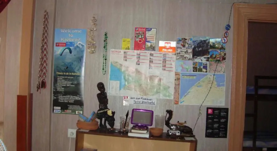 Happy Feet Hostel