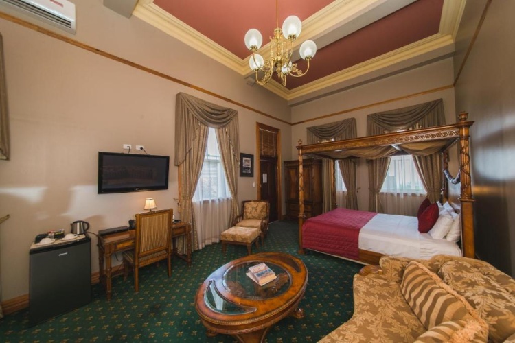 Deluxe Double Suite
