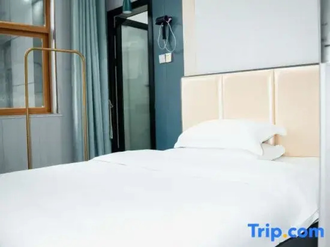 Guochang Yingge Hotel