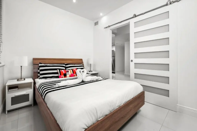 2 Bedrooms Apartment