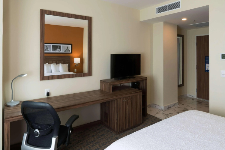 Hampton Inn by Hilton Irapuato