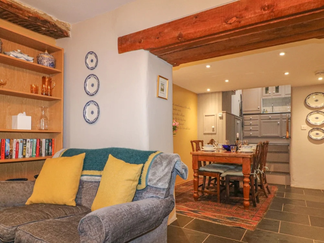 Weavers Cottage
