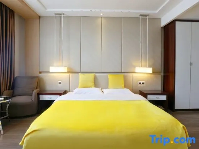 Deluxe Suite