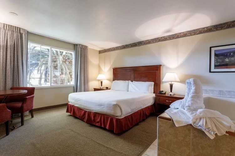 Double Suite with street view