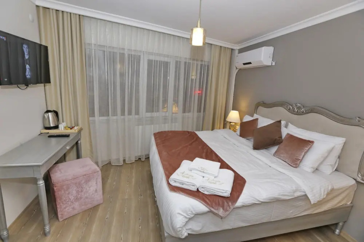 4 Angels Hotel