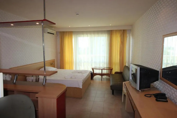 Menada Miramar Palace Apartments