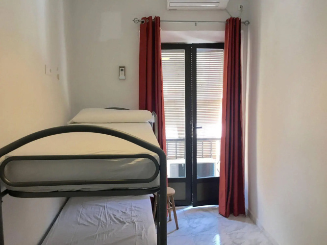 Cathedral Rooms and Houses