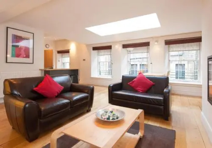 Apartment Thistle Lane